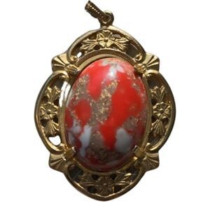 Goldtone Coral Cabochon Shell Pendant